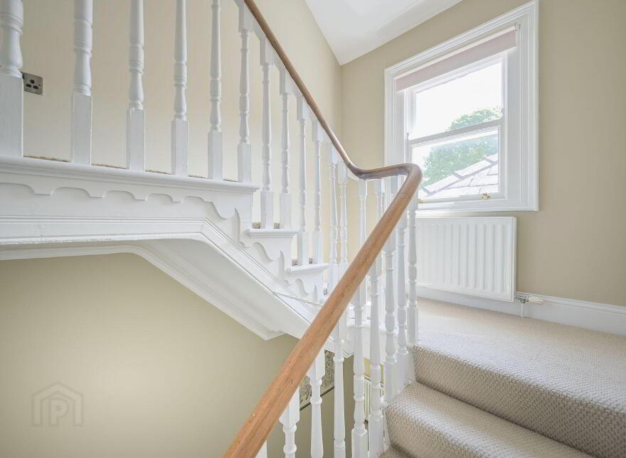2 Ardlee Avenue, Holywood, BT18 9LT