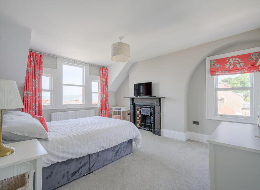 2 Ardlee Avenue, Holywood, BT18 9LT