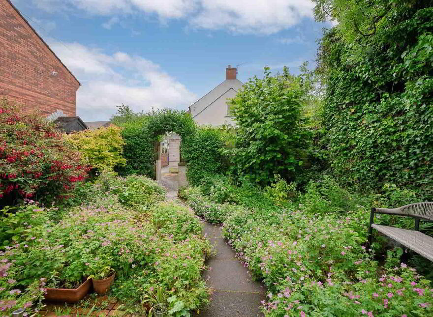 4 Alexandra Place, Holywood, BT18 9DR
