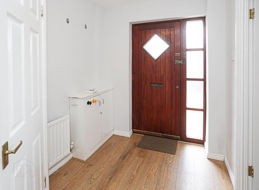 4 Downshire Mews, Holywood, BT18 9LX