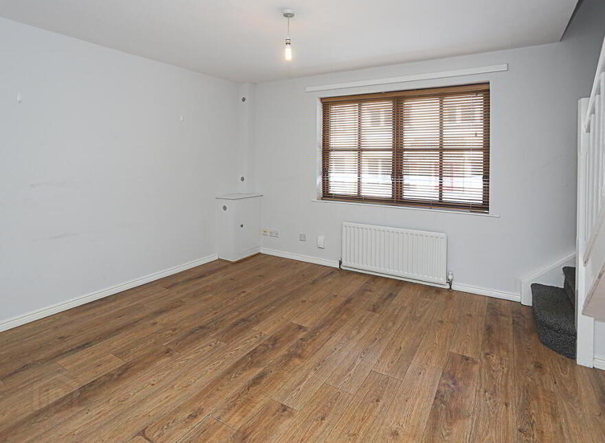 4 Downshire Mews, Holywood, BT18 9LX