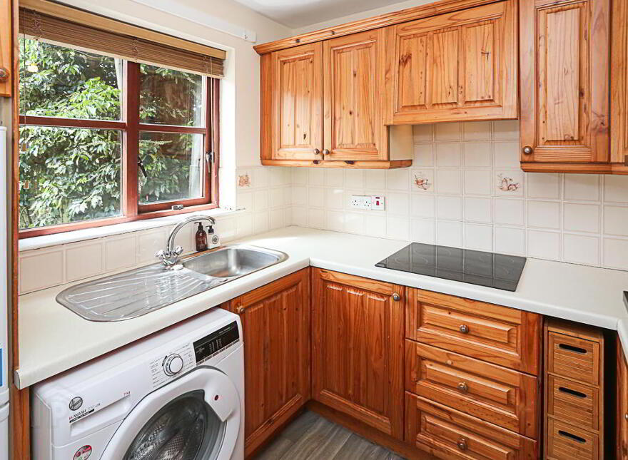4 Downshire Mews, Holywood, BT18 9LX