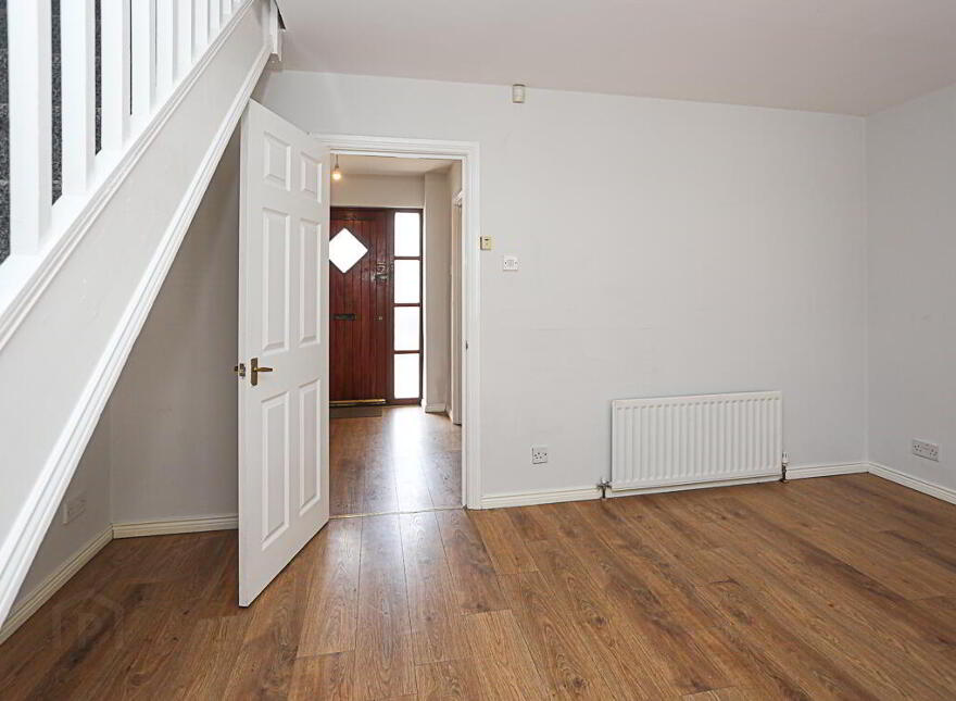4 Downshire Mews, Holywood, BT18 9LX