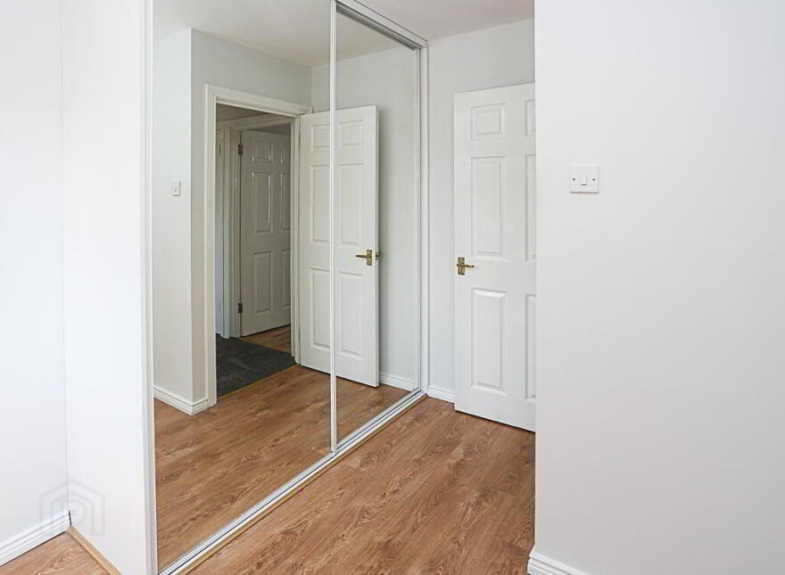 4 Downshire Mews, Holywood, BT18 9LX