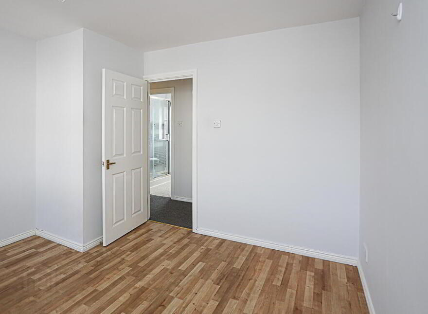 4 Downshire Mews, Holywood, BT18 9LX