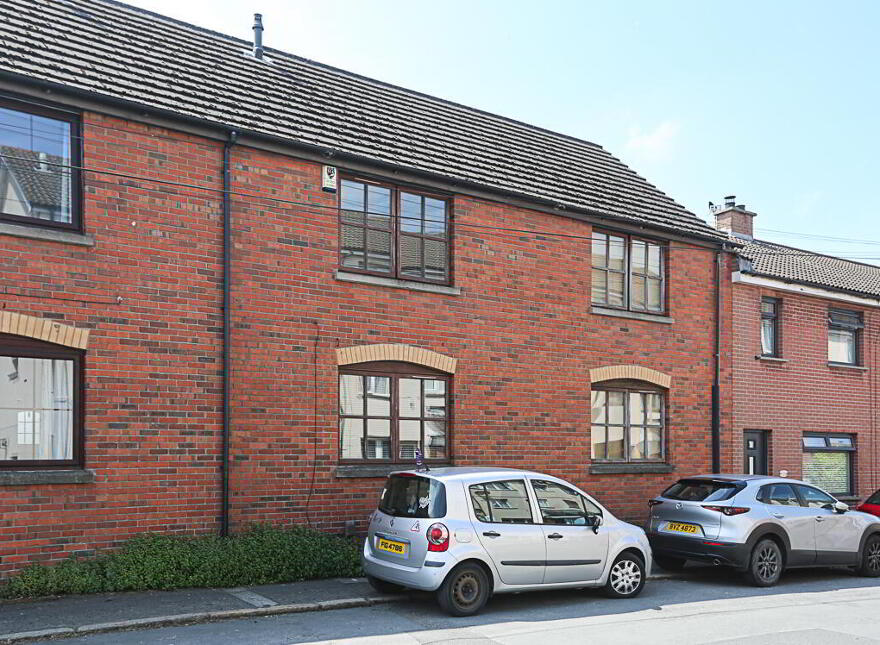 4 Downshire Mews, Holywood, BT18 9LX