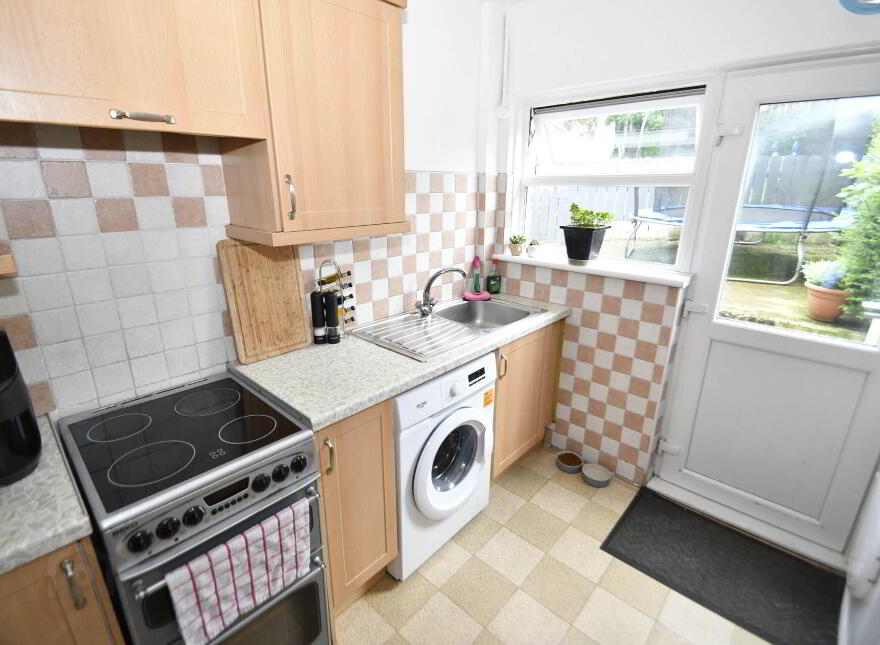 15 Slieveban Drive, Belfast, BT11 8HF