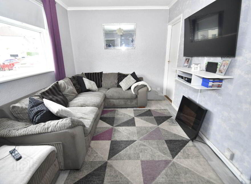 15 Slieveban Drive, Belfast, BT11 8HF