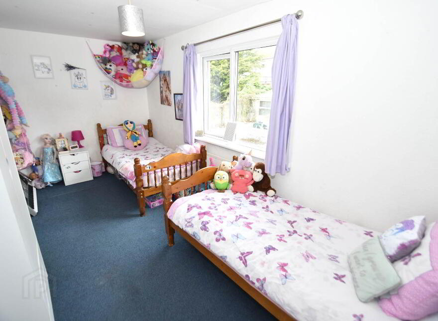 15 Slieveban Drive, Belfast, BT11 8HF