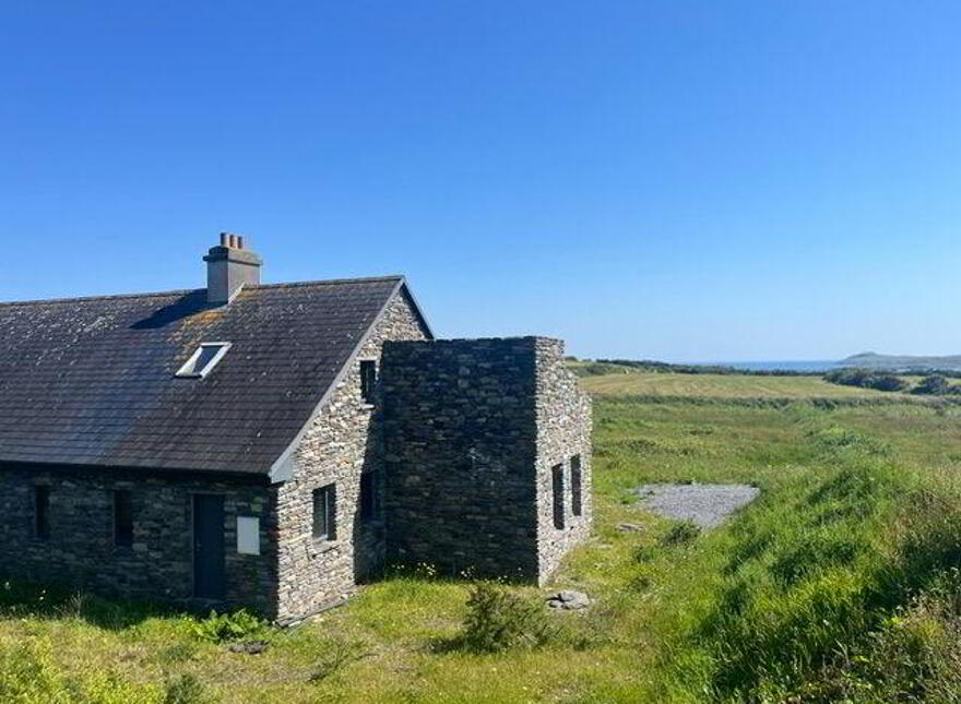 Ballydevlin, Goleen, Toormore, P81N966