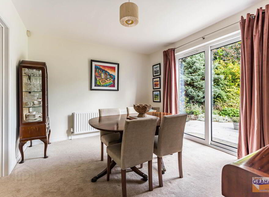 16 Thornhill Gardens, Lisburn, BT28 3EQ