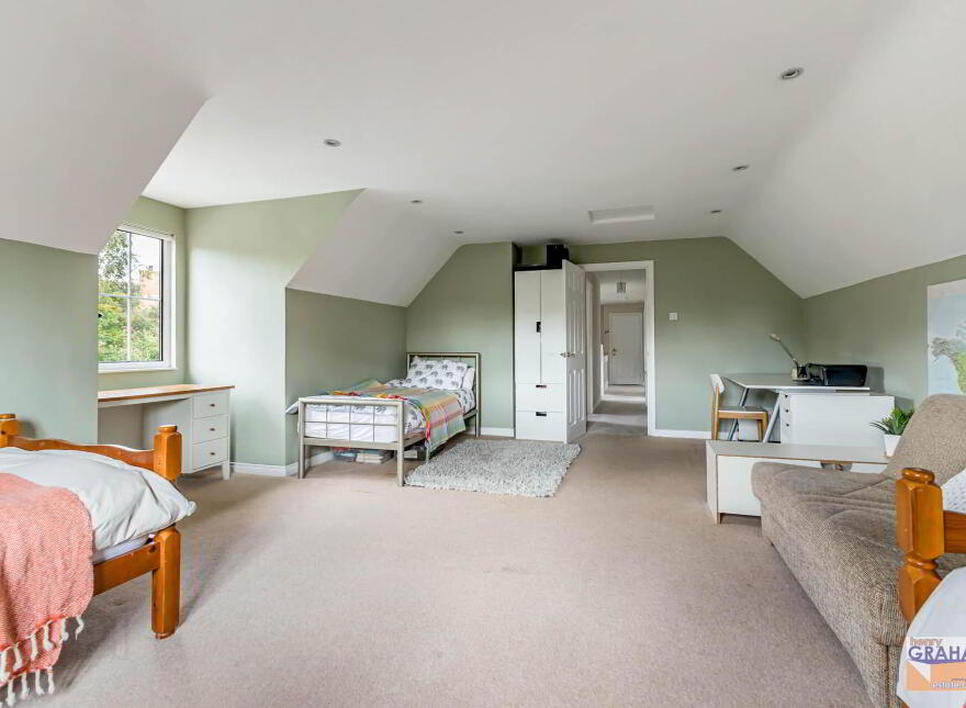 16 Thornhill Gardens, Lisburn, BT28 3EQ