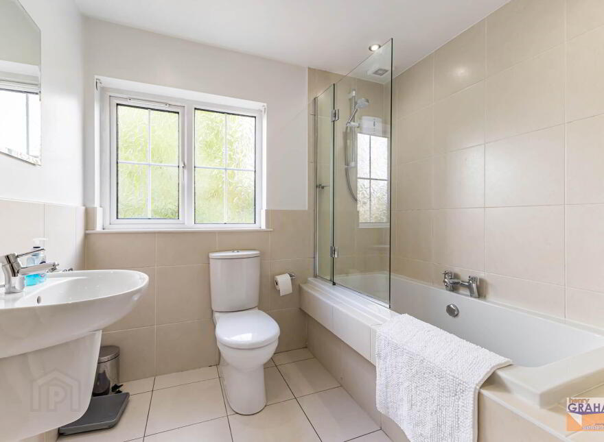 16 Thornhill Gardens, Lisburn, BT28 3EQ