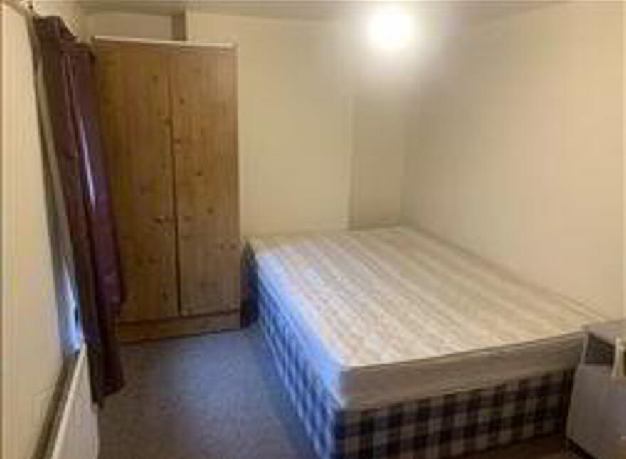 6 Auburn Place, Belfast, BT17 9AQ