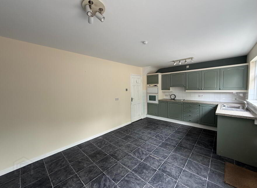 38 Kintullagh Park, Ballymena, BT43 5HP