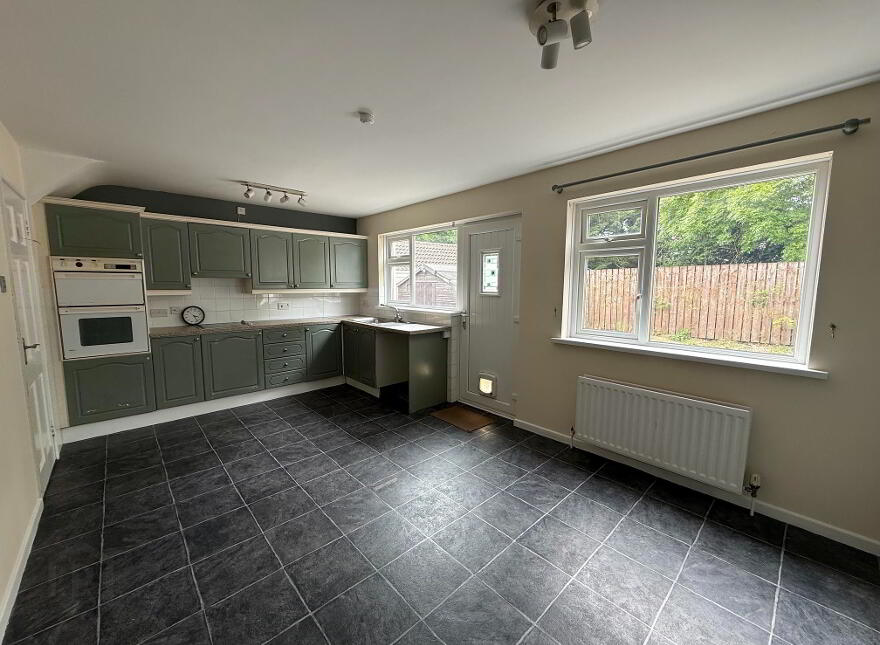 38 Kintullagh Park, Ballymena, BT43 5HP