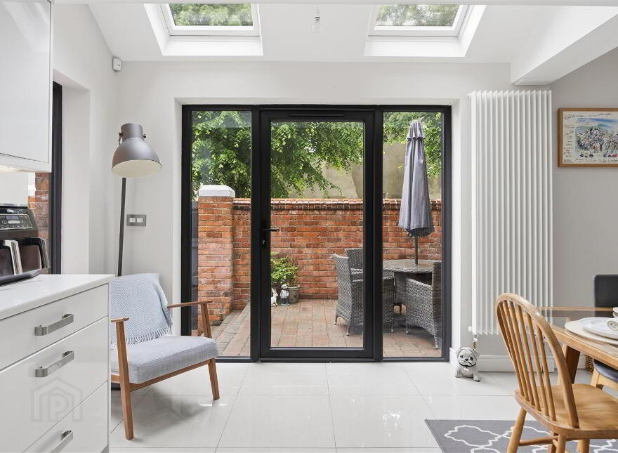 43 Delhi Street, Ormeau Road, Belfast, BT7 3AL