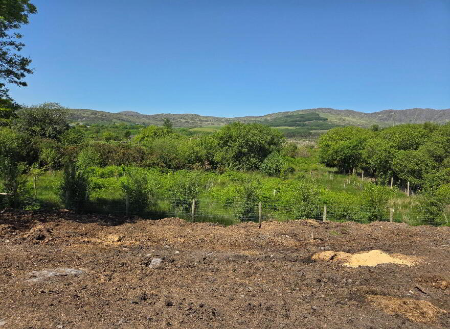 Drinishader, Trafrask West, Adrigole, P75PR22
