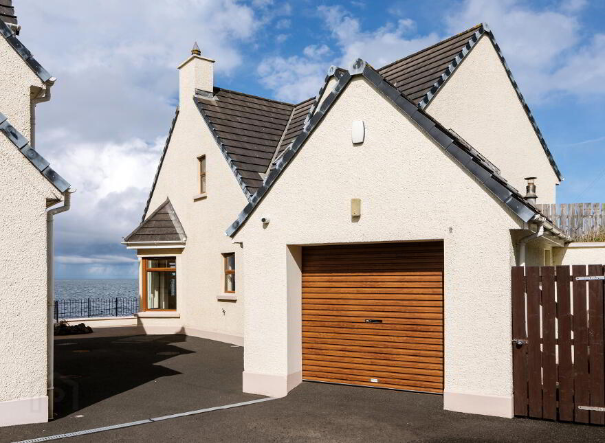 34 Strand Road, Portstewart, BT55 7LU