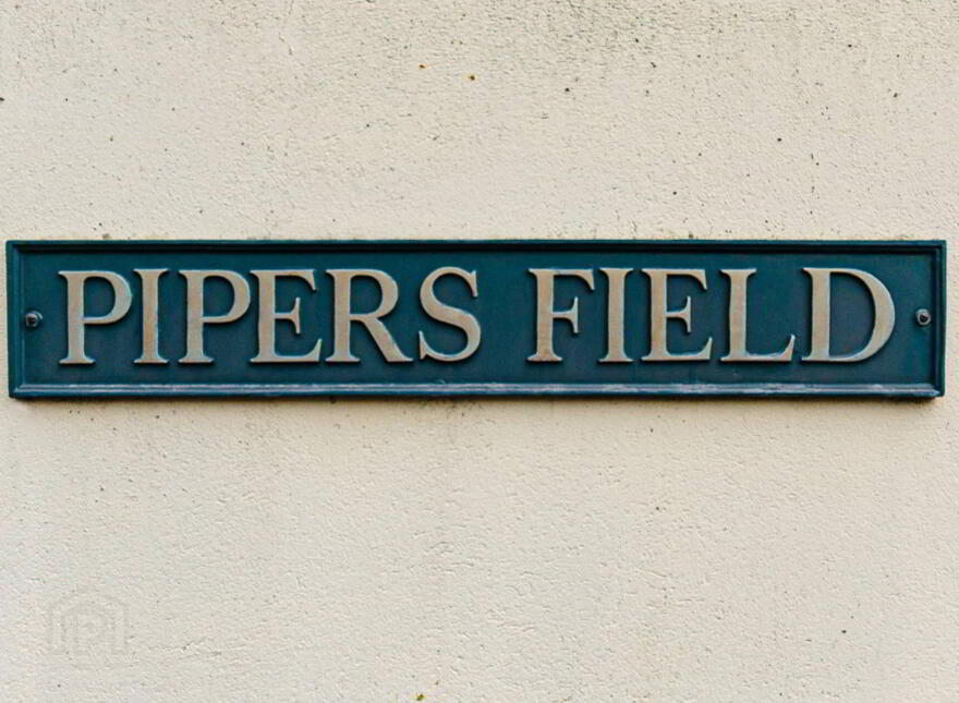 10 Pipers Field, Dundonald, Belfast, BT16 2AB