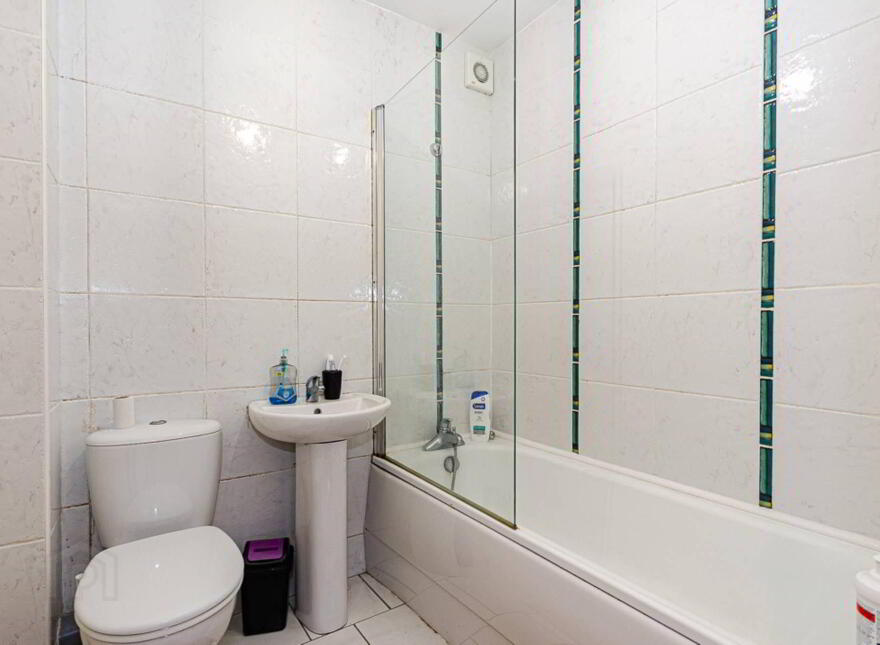 10 Pipers Field, Dundonald, Belfast, BT16 2AB