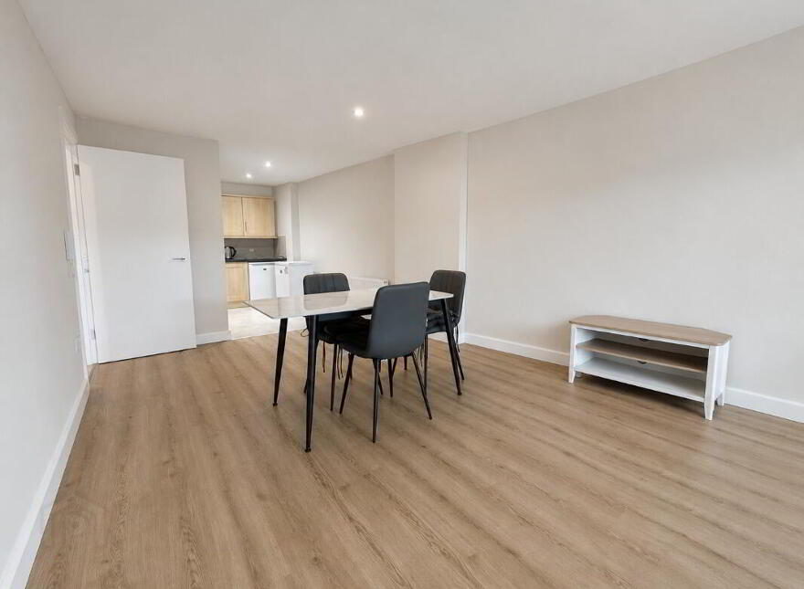 314 College Court Central, Belfast, BT1 6BZ