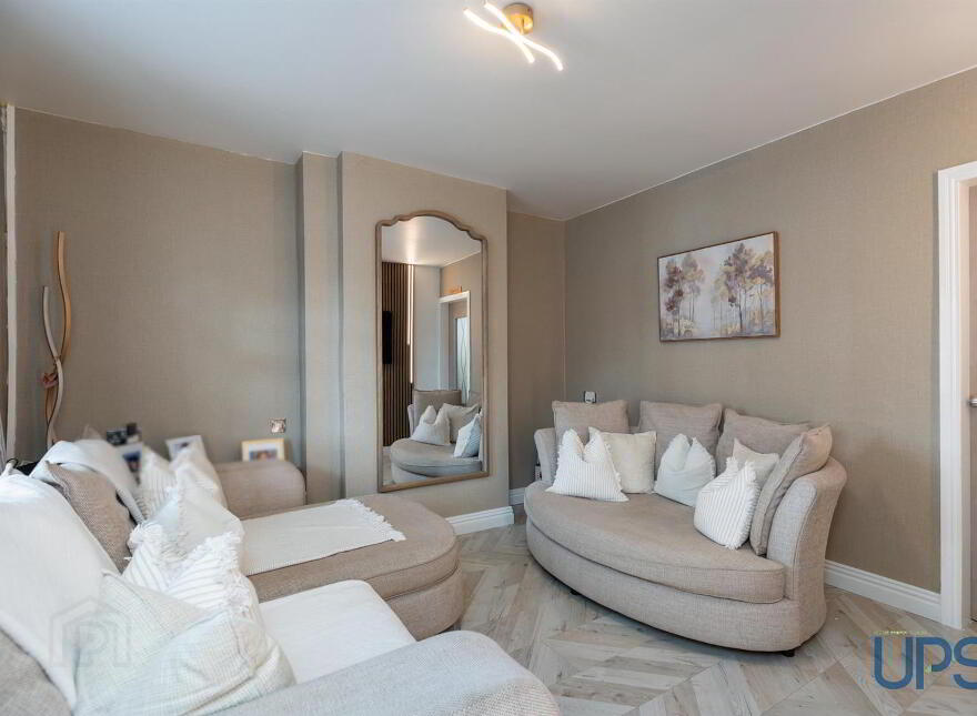 110 Whiterock Gardens, Whiterock Road, Belfast, BT12 7PT