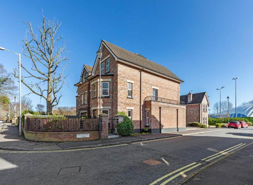 2 Strathearn Lane, Belfast, BT4 2BT