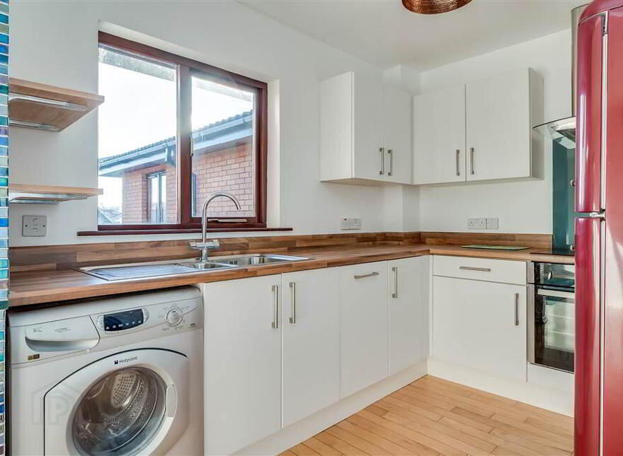14 Lockside Court, Stranmillis, Belfast, BT9 5GQ