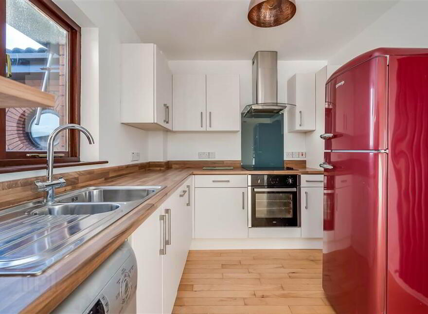 14 Lockside Court, Stranmillis, Belfast, BT9 5GQ