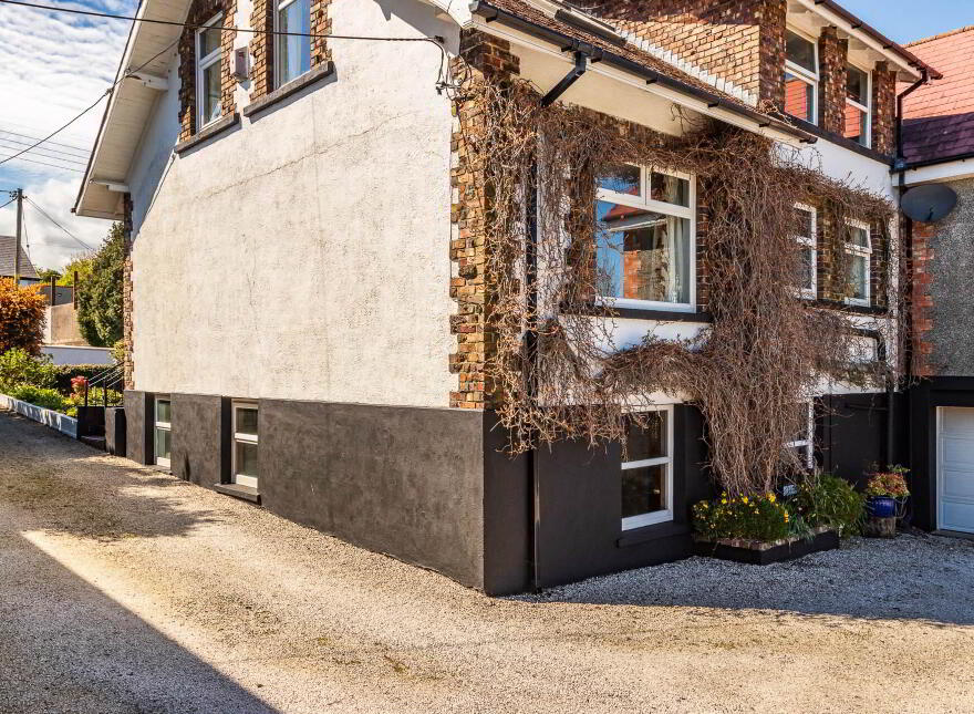 52 Main Street, Ballycarry, Carrickfergus, BT38 9HH