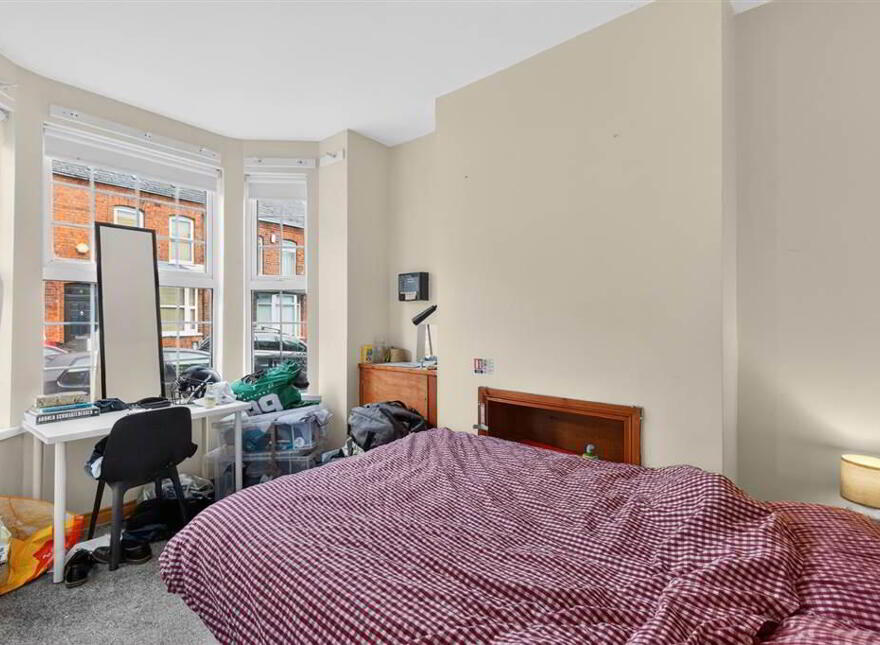 3 Sandhurst Gardens, Stranmillis, Belfast, BT9 5AW