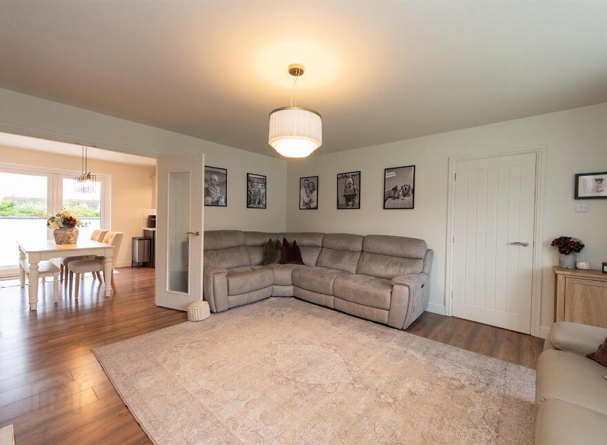 2 Ardfern Way, Downpatrick, BT30 6TZ
