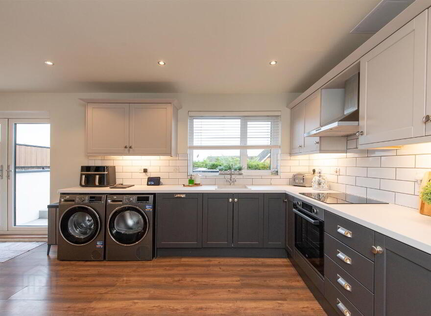 2 Ardfern Way, Downpatrick, BT30 6TZ