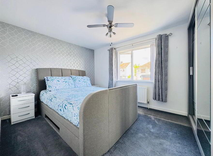 24 Ardgart Place, Rathcoole, Newtownabbey, BT37 9AW