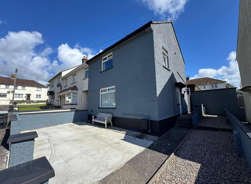 24 Ardgart Place, Rathcoole, Newtownabbey, BT37 9AW