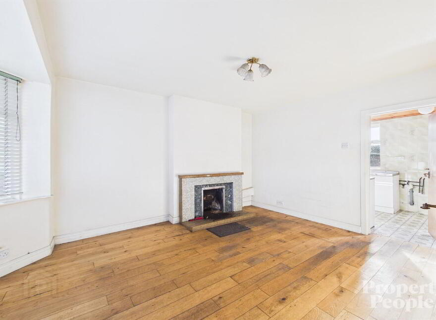 43 Stratford Gardens, Belfast, BT14 7NR