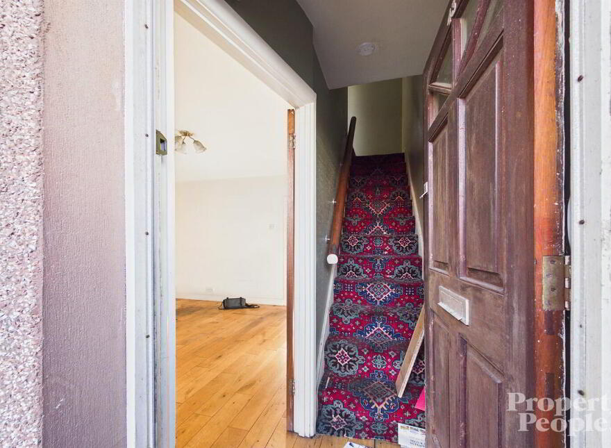 43 Stratford Gardens, Belfast, BT14 7NR