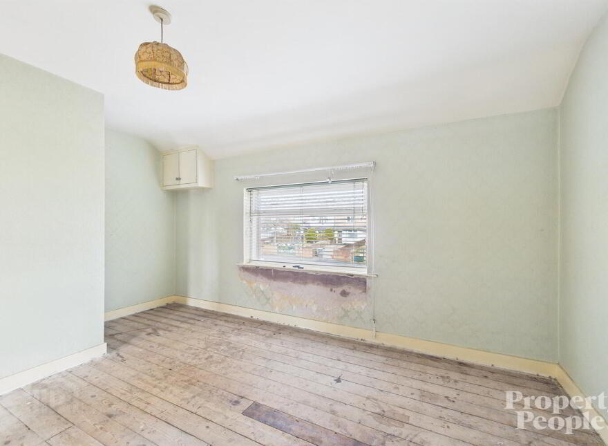43 Stratford Gardens, Belfast, BT14 7NR