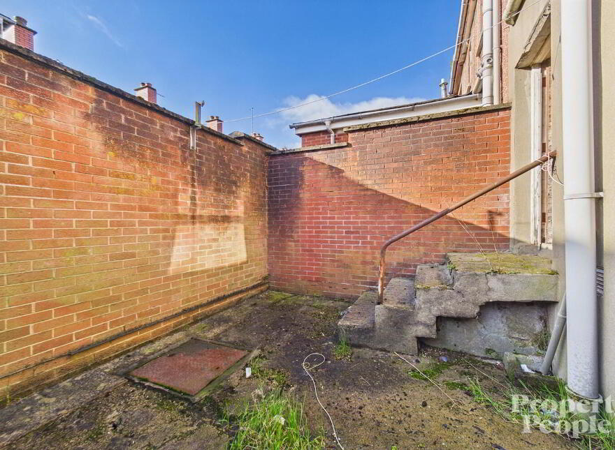 43 Stratford Gardens, Belfast, BT14 7NR