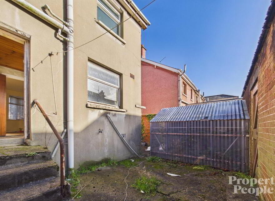 43 Stratford Gardens, Belfast, BT14 7NR