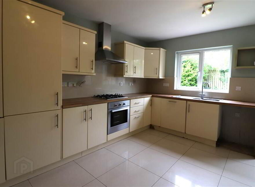 6 Weavers Mews, Ballymacash Road, Lisburn, BT28 3FZ