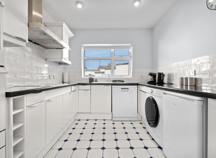 Heather Cottage, 9 The Crescent, Portstewart, BT55 7AB