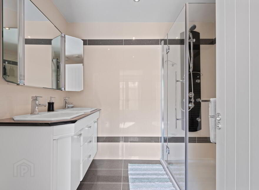 Heather Cottage, 9 The Crescent, Portstewart, BT55 7AB