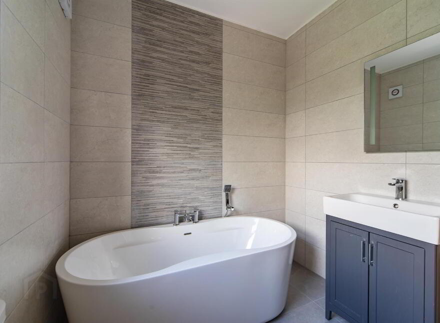 72 Graysfield, Crossgar, Downpatrick, BT30 9HG