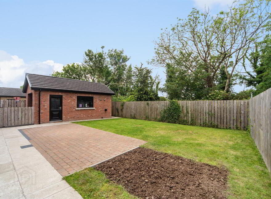 72 Graysfield, Crossgar, Downpatrick, BT30 9HG