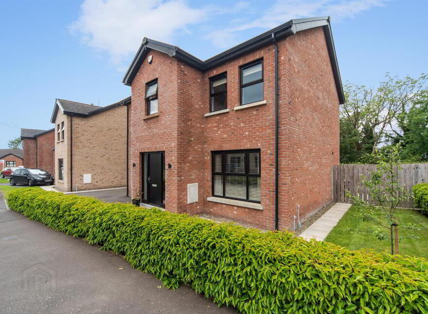 72 Graysfield, Crossgar, Downpatrick, BT30 9HG