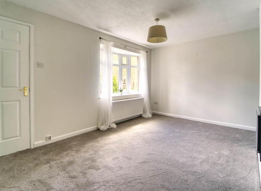 35 Hilden Court, Lisburn, BT27 4YL