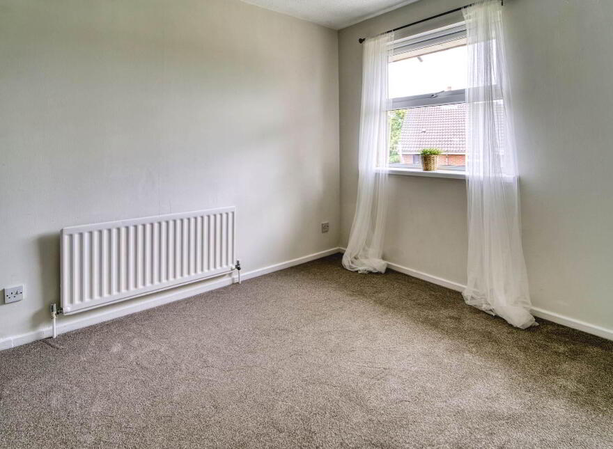 35 Hilden Court, Lisburn, BT27 4YL