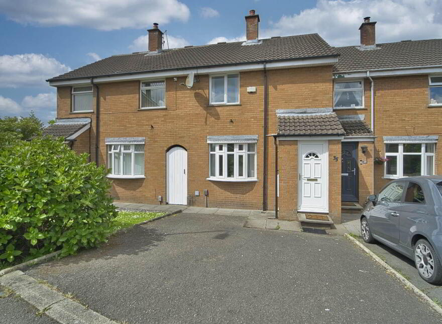 35 Hilden Court, Lisburn, BT27 4YL